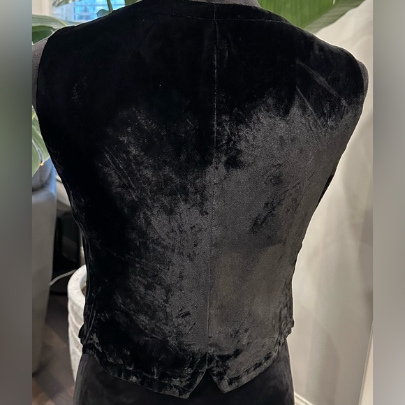 Vintage Banana Republic Velvet Beaded
Vest 90s Flair Size 10 - Picture 5 of 16